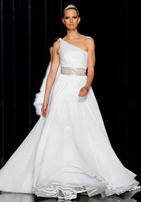 The Black swan inspired collection 2012 of Pronovias