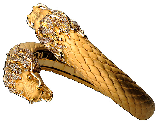 The Dragon bracelet by Carrera y Carrera