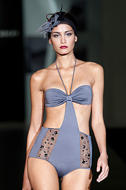 Collection of Guillermina Baeza Spring/Summer 2010