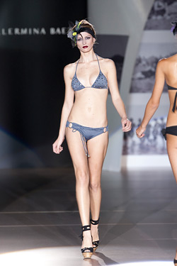 Collection of Guillermina Baeza Spring/Summer 2010