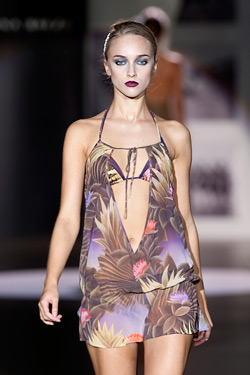 Collection of Guillermina Baeza Spring/Summer 2010