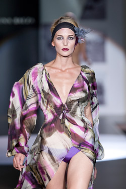 Collection of Guillermina Baeza Spring/Summer 2010