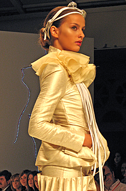 TAU Spring-Summer Collection 2010 Philosophy – Maria Lafuente