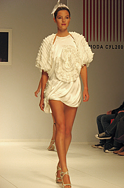 TAU Spring-Summer Collection 2010 Philosophy – Maria Lafuente