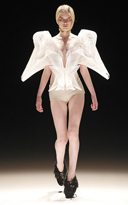 Mercedes-Benz fashion week and ELLE present Iris van Herpen