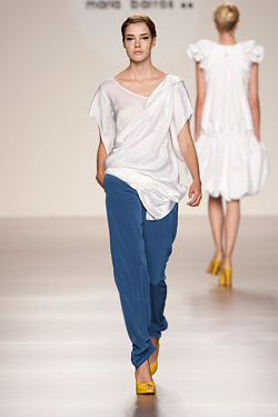 Maria Barros collection Spring-Summer 2010