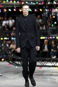 Photo 2 from album Dior Fashion House Spring-Summer 2017 menswear collection during the Milan Men`s Fashion Week