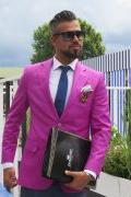 Photo 37 from album Pitti Uomo 94 Street Style