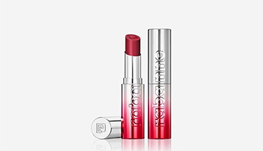Get ready for an electric outing with metallic lipstick!