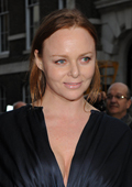 Stella McCartney has begged Lindsay Lohan to stop wearing leather